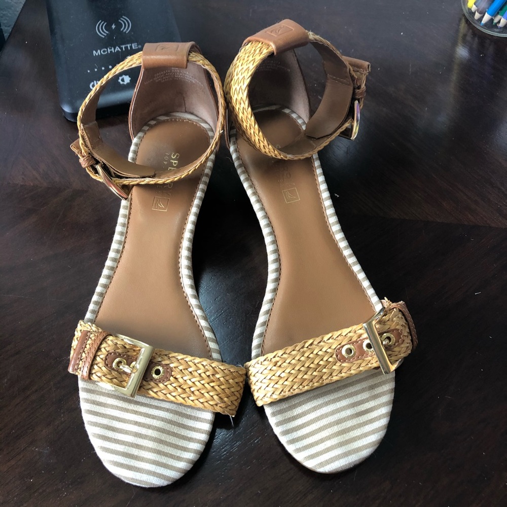 Sperry sandals